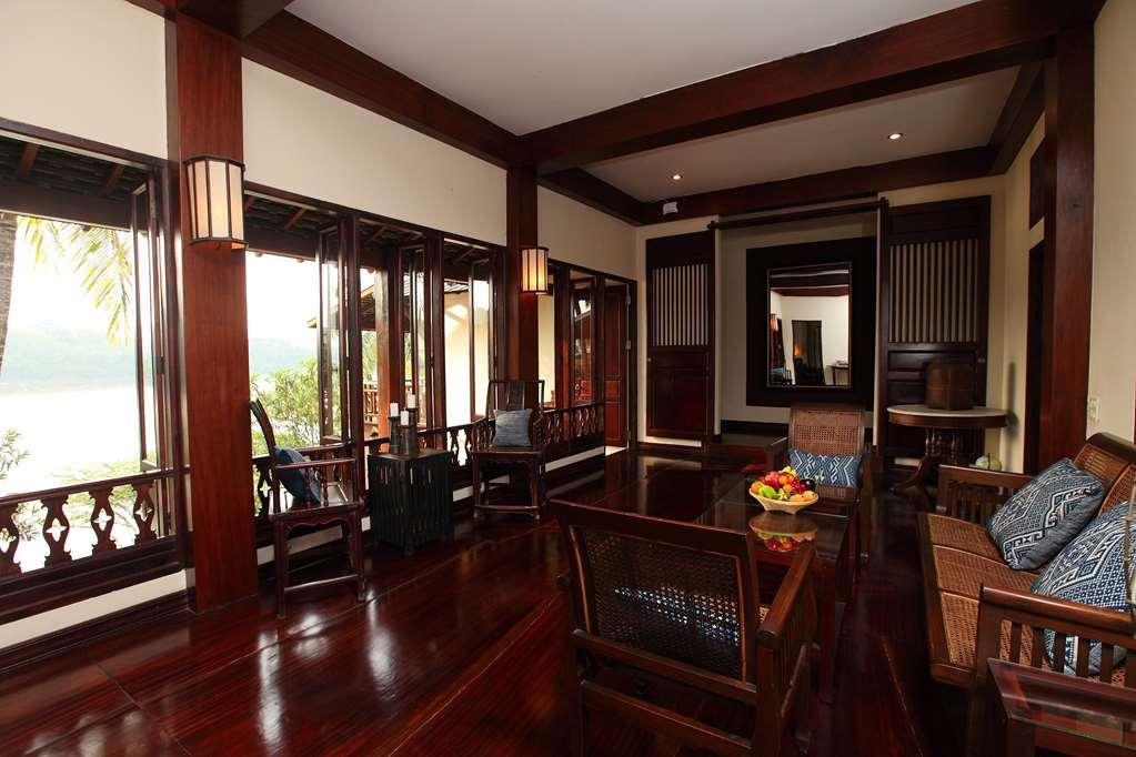 לואנג פרבאנג Sunset Villa By Burasari חדר תמונה